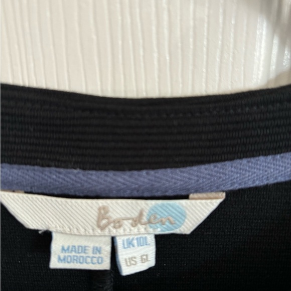 Boden black ribbed shift style dress.‎ Very good pre-owned condition. Size 6L - Picture 4 of 8